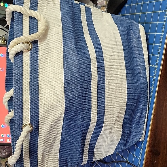 Victoria's Secret Nautical Blue and White Tote 11" X 17" - Picture 3 of 4